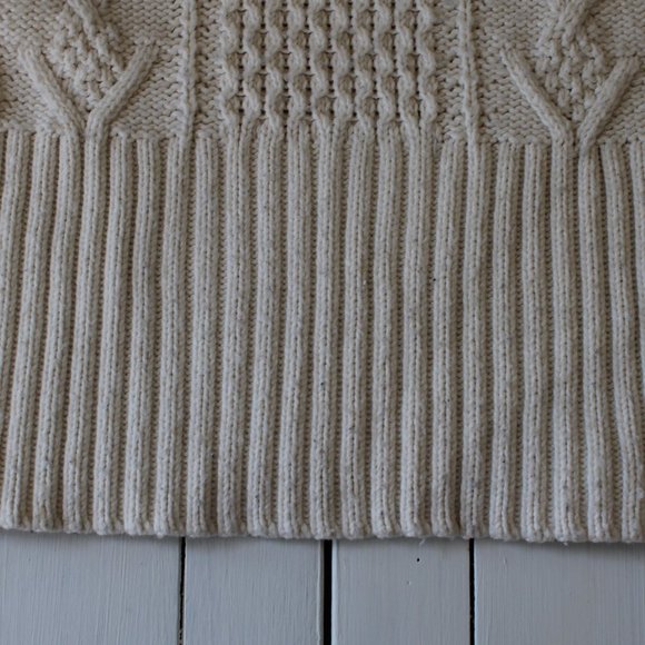 White Crewneck Pullover Cable Knit Sweater - Picture 7 of 8